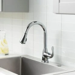 Market Single-Handle Pull-Down Sprayer Kitchen Faucet In Chrome -Household Items 32fe7081f9e01afb596d3749e4b1eb6d 1800x1800
