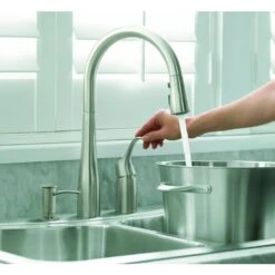 Simplice Single-Handle Pull-Down Sprayer Kitchen Faucet With DockNetik And Sweep Spray In Vibrant Stainless -Household Items c5e80993ac8f39098d1593c83eb3f0d0 1800x1800